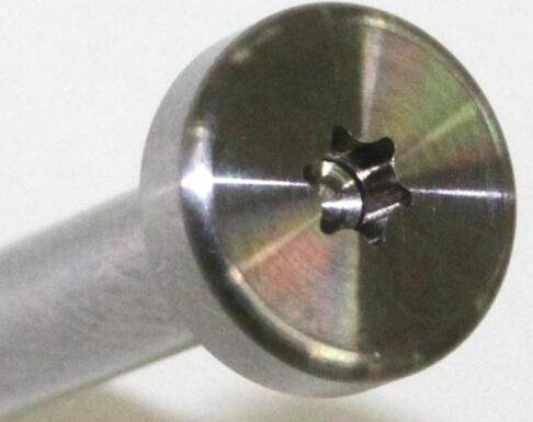 骨釘銑梅花.jpg 骨釘銑梅花.jpg